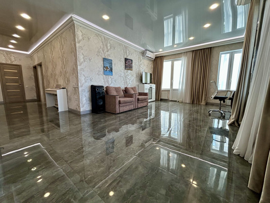 Продам трехкомнатную (3-комн.) квартиру, Парк А ул, 93, Новороссийск г