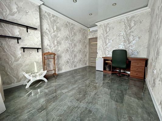 Продам трехкомнатную (3-комн.) квартиру, Парк А ул, 93, Новороссийск г