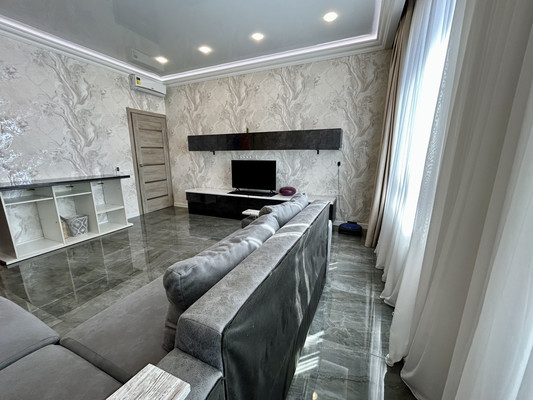 Продам трехкомнатную (3-комн.) квартиру, Парк А ул, 93, Новороссийск г