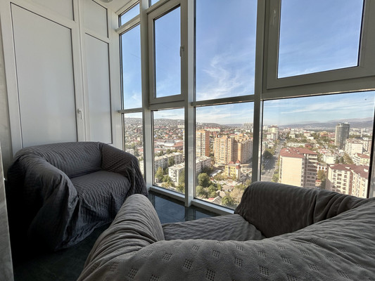 Продам трехкомнатную (3-комн.) квартиру, Парк А ул, 93, Новороссийск г