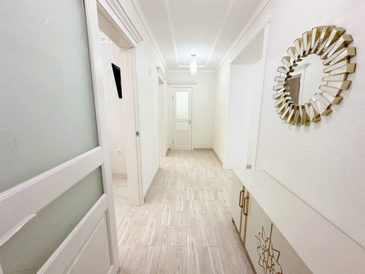 Продам многокомнатную квартиру, 1 мкр, 22, Кропоткин г