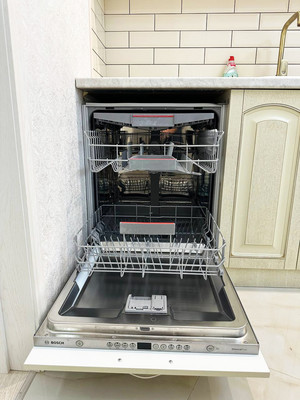 Продам многокомнатную квартиру, 1 мкр, 22, Кропоткин г