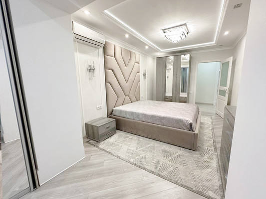 Продам многокомнатную квартиру, 1 мкр, 22, Кропоткин г