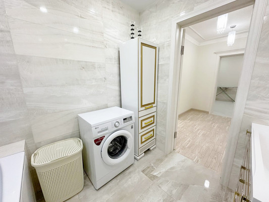 Продам многокомнатную квартиру, 1 мкр, 22, Кропоткин г