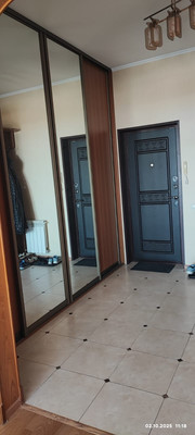 Продам двухкомнатную (2-комн.) квартиру, Первомайская ул, 19, Анапа г