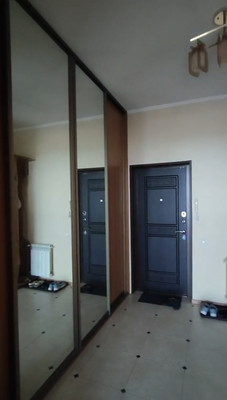 Продам двухкомнатную (2-комн.) квартиру, Первомайская ул, 19, Анапа г