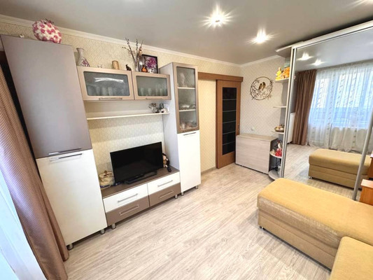 Продам двухкомнатную (2-комн.) квартиру, Гудованцева ул, 37, Казань г