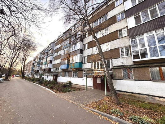 Продам двухкомнатную (2-комн.) квартиру, Гудованцева ул, 37, Казань г