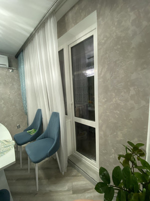 Продам трехкомнатную (3-комн.) квартиру, Новороссийская ул, 110, Армавир г