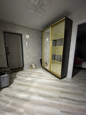 Продам трехкомнатную (3-комн.) квартиру, Новороссийская ул, 110, Армавир г