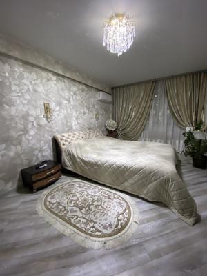 Продам трехкомнатную (3-комн.) квартиру, Новороссийская ул, 110, Армавир г