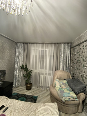 Продам трехкомнатную (3-комн.) квартиру, Новороссийская ул, 110, Армавир г