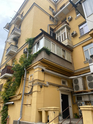 Продам трехкомнатную (3-комн.) квартиру, Большая Садовая ул, 32к36, Ростов-на-Дону г