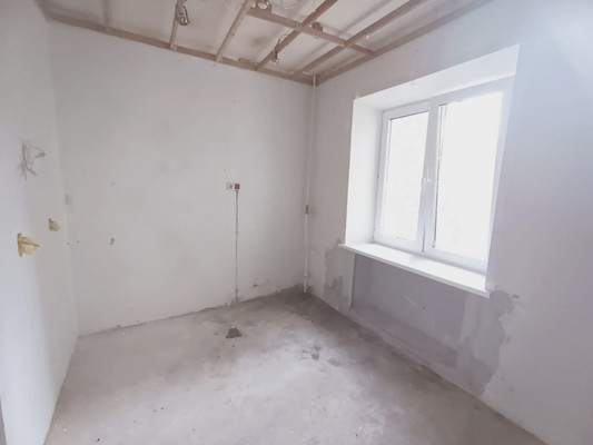 Продам трехкомнатную (3-комн.) квартиру, Октябрьская ул, 5, Апрелевка г