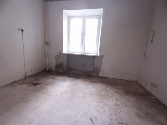 Продам трехкомнатную (3-комн.) квартиру, Октябрьская ул, 5, Апрелевка г