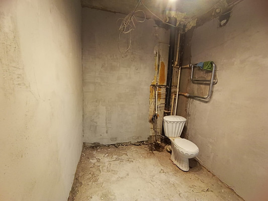 Продам трехкомнатную (3-комн.) квартиру, Октябрьская ул, 5, Апрелевка г