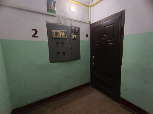 Продам трехкомнатную (3-комн.) квартиру, Октябрьская ул, 5, Апрелевка г