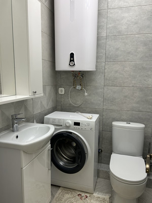 Продам трехкомнатную (3-комн.) квартиру, Московская ул, 33А, Ялта г