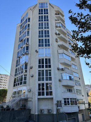 Продам трехкомнатную (3-комн.) квартиру, Московская ул, 33А, Ялта г