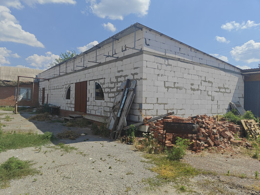 Продам коммерческое помещение 400 м2, Орджоникидзе ул, 79, Егорлыкская ст-ца