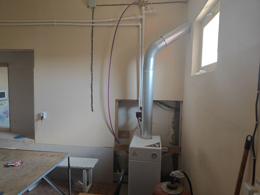 Продам коммерческое помещение 400 м2, Орджоникидзе ул, 79, Егорлыкская ст-ца