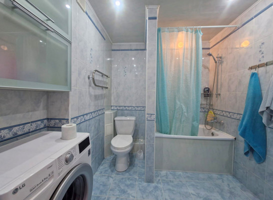 Продам двухкомнатную (2-комн.) квартиру, Таманской Армии ул, 114, Белореченск г