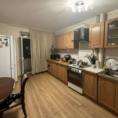 Продам трехкомнатную (3-комн.) квартиру, И.Г.Лексина ул, 46, Симферополь г