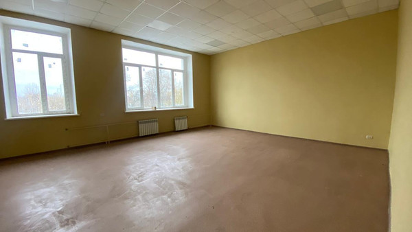 Продам коммерческое помещение 1 848 м2, 1-я Брезовая ул, 42/8, Мартьяново д