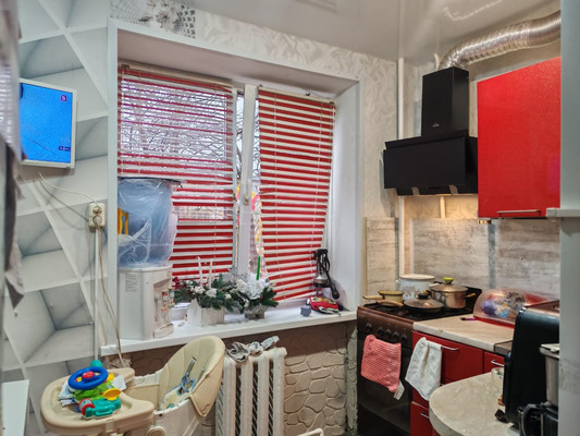 Продам двухкомнатную (2-комн.) квартиру, Совхозная ул, 65, Малое Верево д