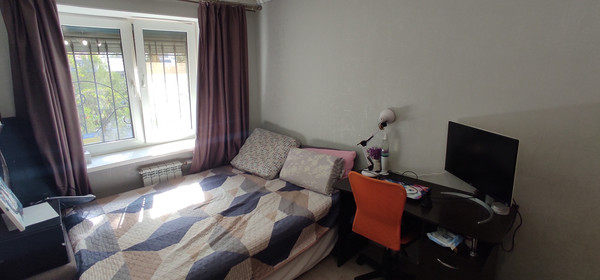 Продам двухкомнатную (2-комн.) квартиру, Гагарина ул, 22, Симферополь г