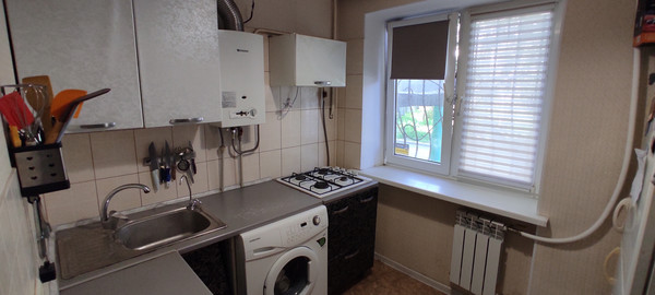 Продам двухкомнатную (2-комн.) квартиру, Гагарина ул, 22, Симферополь г