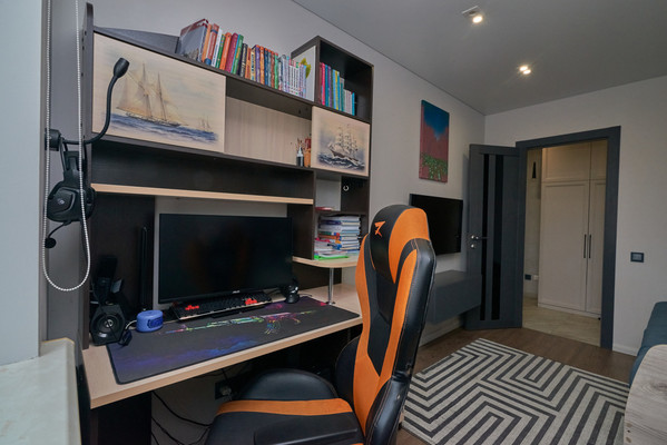 Продам двухкомнатную (2-комн.) квартиру, Карла Либкнехта ул, 229, Иркутск г