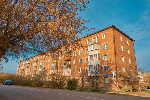 Продам двухкомнатную (2-комн.) квартиру, Карла Либкнехта ул, 229, Иркутск г