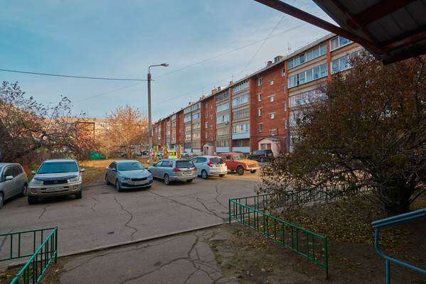 Продам двухкомнатную (2-комн.) квартиру, Карла Либкнехта ул, 229, Иркутск г