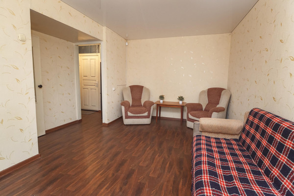 Продам двухкомнатную (2-комн.) квартиру, Орджоникидзе ул, 17, Нижний Тагил г