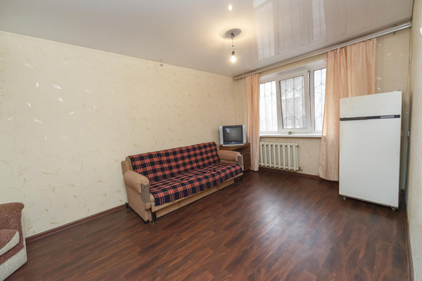 Продам двухкомнатную (2-комн.) квартиру, Орджоникидзе ул, 17, Нижний Тагил г