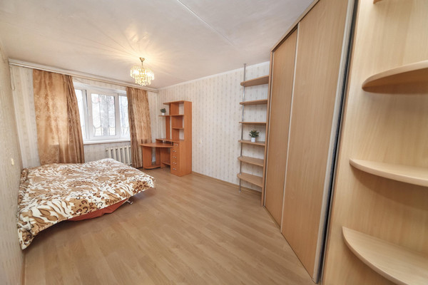 Продам двухкомнатную (2-комн.) квартиру, Орджоникидзе ул, 17, Нижний Тагил г