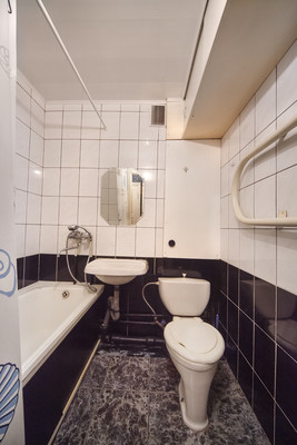 Продам двухкомнатную (2-комн.) квартиру, Орджоникидзе ул, 17, Нижний Тагил г