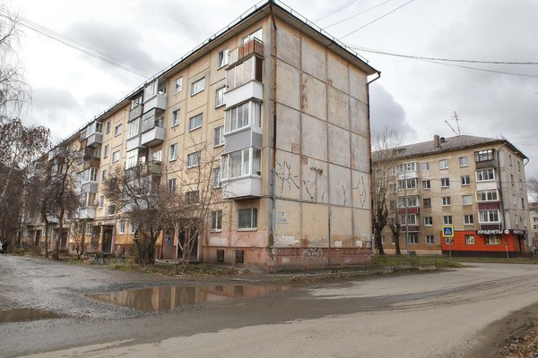 Продам двухкомнатную (2-комн.) квартиру, Орджоникидзе ул, 17, Нижний Тагил г