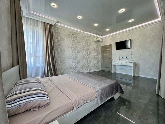 Продам двухкомнатную (2-комн.) квартиру, Парк А ул, 93, Новороссийск г