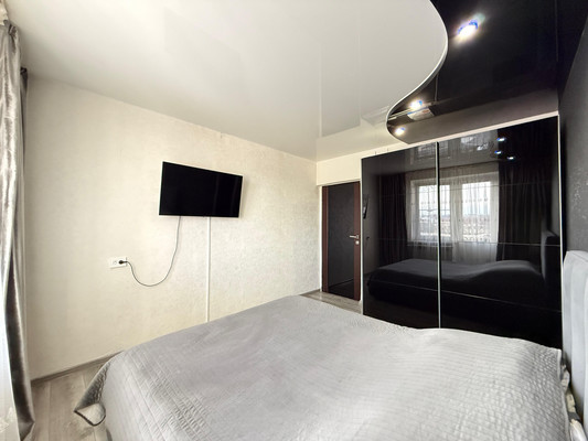 Продам трехкомнатную (3-комн.) квартиру, Ю.А.Гагарина ул, 14, Нальчик г