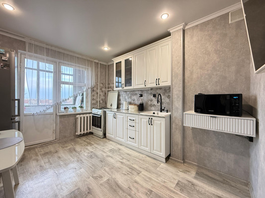 Продам трехкомнатную (3-комн.) квартиру, Ю.А.Гагарина ул, 14, Нальчик г