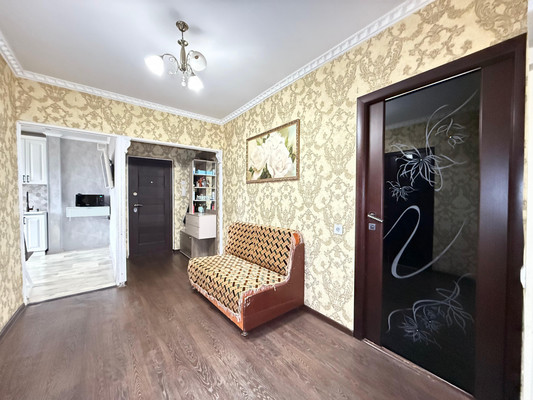 Продам трехкомнатную (3-комн.) квартиру, Ю.А.Гагарина ул, 14, Нальчик г