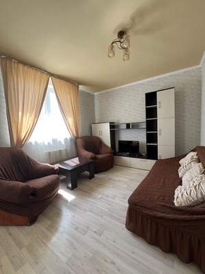 Сдам двухкомнатную (2-комн.) квартиру, Восточно-Кругликовская ул, 76к3, Краснодар г