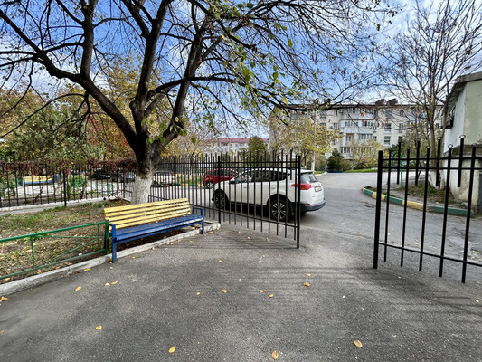 Продам двухкомнатную (2-комн.) квартиру, Исаева ул, 4, Новороссийск г