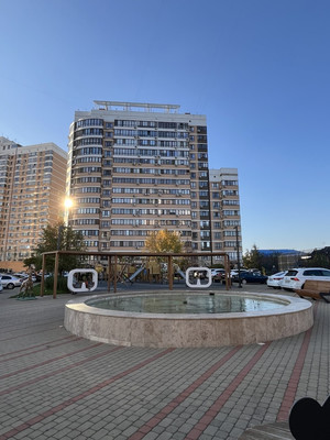 Продам двухкомнатную (2-комн.) квартиру, им. Леонида Лаврова (Пашковский жилой ма ул, 8к1, Краснодар г