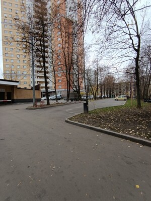 Продам двухкомнатную (2-комн.) квартиру, Сиреневый б-р, 44к1, Москва г