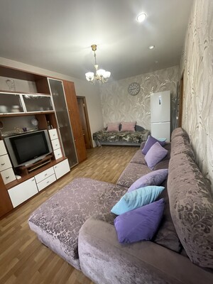 Продам трехкомнатную (3-комн.) квартиру, Анадырский проезд, 27, Москва г