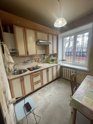 Продам трехкомнатную (3-комн.) квартиру, Анадырский проезд, 27, Москва г