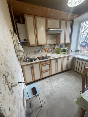 Продам трехкомнатную (3-комн.) квартиру, Анадырский проезд, 27, Москва г